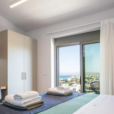 Centro Golden View * La Canea