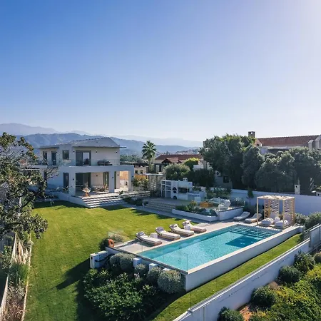 Centro Golden View Villa